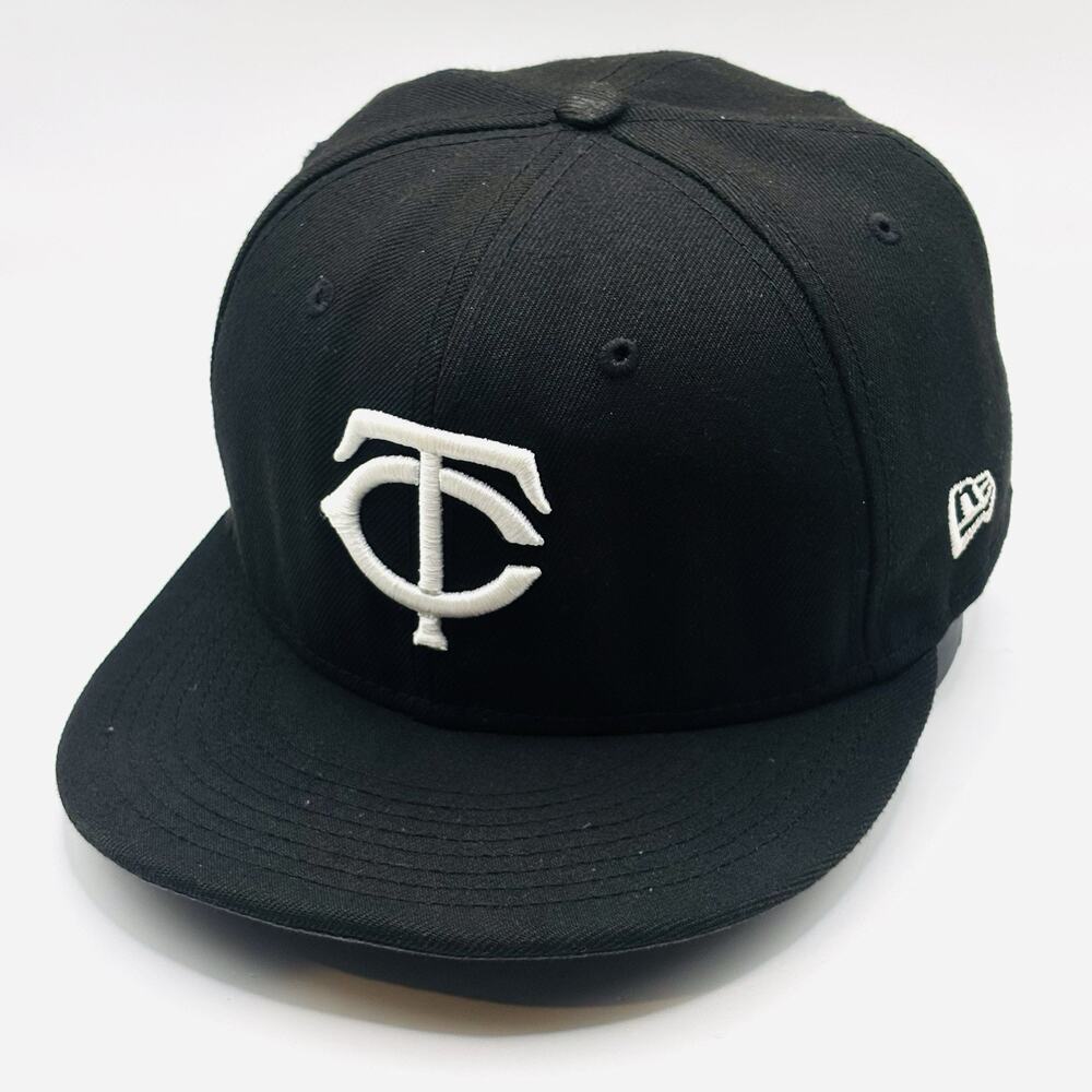 Minnesota Twins New Era 59FIFTY 7 1/4 Fitted Cap Hat Black Genuine Merchandise